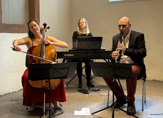 Das Trio Sorriso war wieder zu Gast in Möhlin mit Kaffeehausmusik, Geschichten und natürlich mit Kaffee.